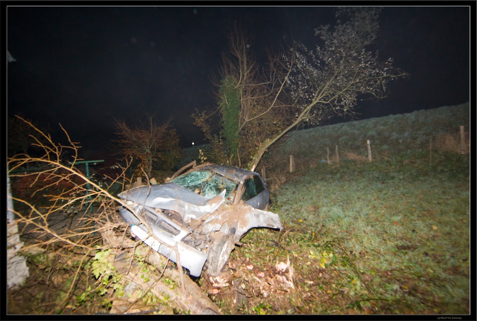 2014 11-21 003 _ Accident voiture _ La Tannerie.jpg