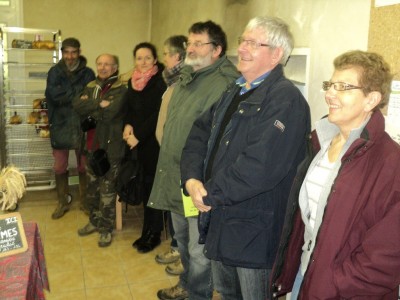 Une partie des collègues présents venus manifester leur sympathie à leur boulanger pour certains! La photo est mauvaise comme la plupart des clichés de JCo...