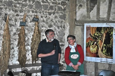 Michel et Mme Bril, présidente de l'association du potager de Beaumesnil