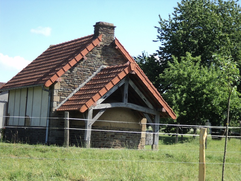 Le four à pain a été entièrement reconstruit à l'identique de l'ancien.