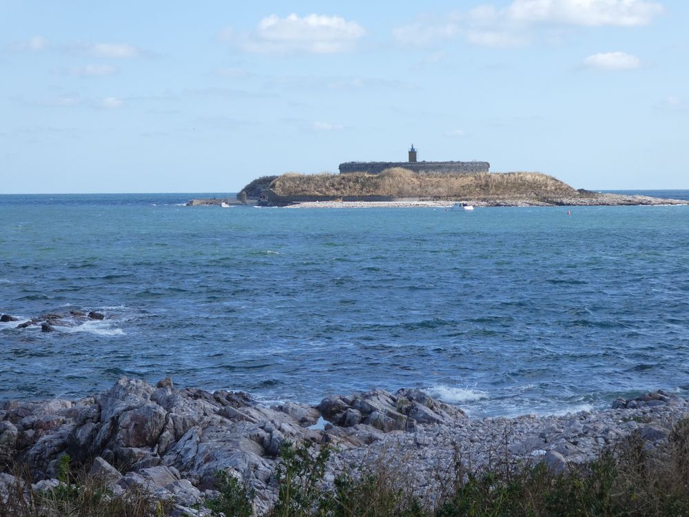 L'île du Large et ses quelques visiteurs.