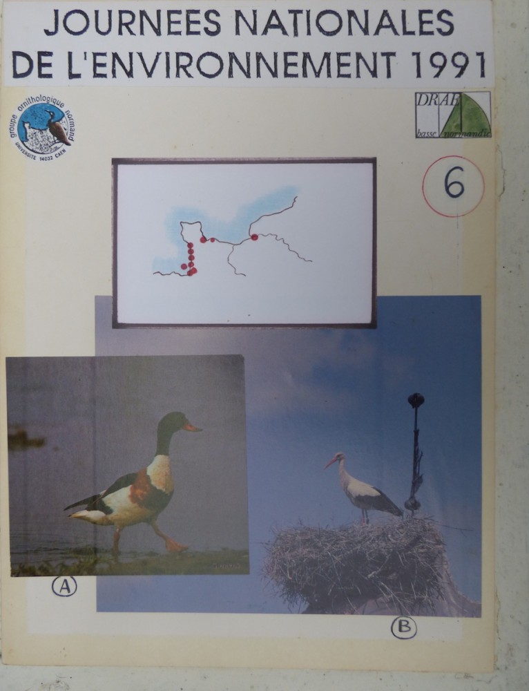 Quel oiseau niche sur les points rouges, carte tirée de l'atlas des nicheurs déposé à la bibliothèque.