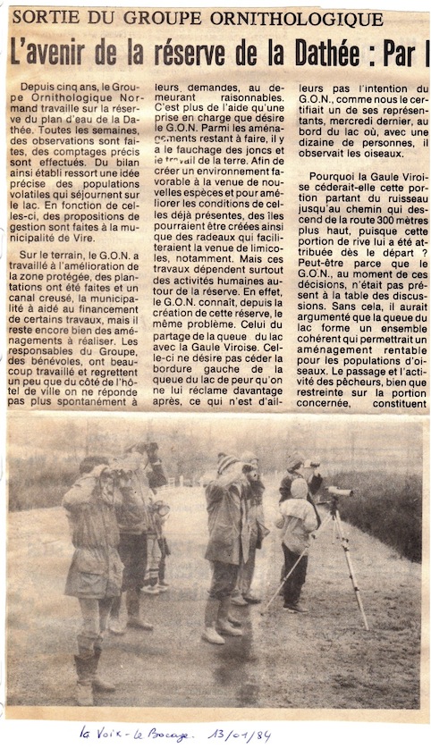 La Voix le Bocage 13 janvier 1984<br />&quot;... le GONm connait, depuis la création de cette réserve, le même problème. Celui du partage de la queue du lac avec la Gaule Viroise.&quot;