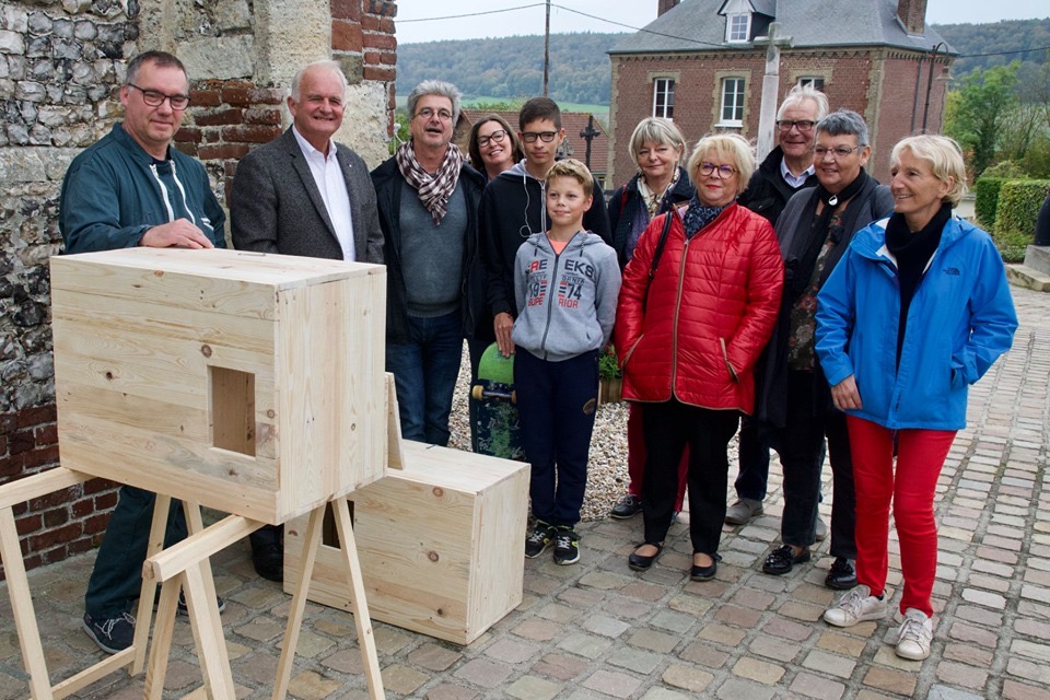 Présentation du nichoir par François-Xavier Plaisant.