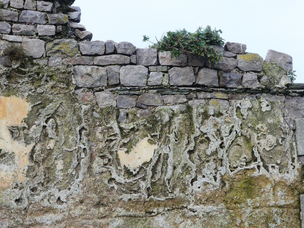 Effet artistique de maçonnerie sur les murs du fort.
