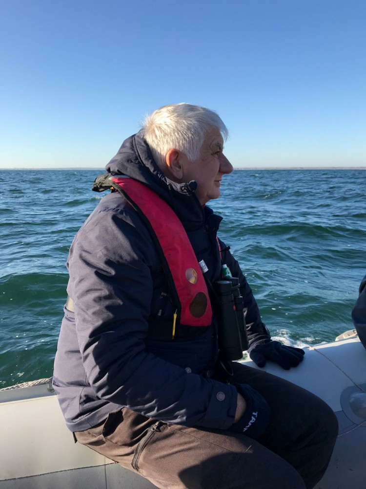 JP Siblet sur le zodiac du GONm en route vers Saint-Marcouf