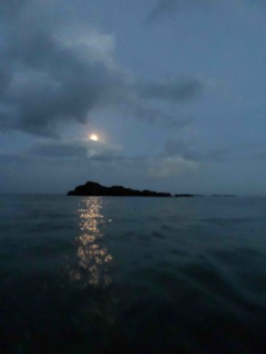 Retour au sémaphore, guidés par la lune