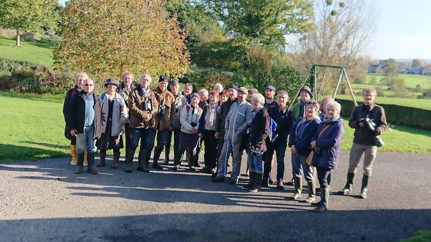 Photo S. Crase<br />Au centre Thierry et Hervé Couëtil, agriculteurs - et adhérents du GONm-  qui nous ont accueillis sur la ferme