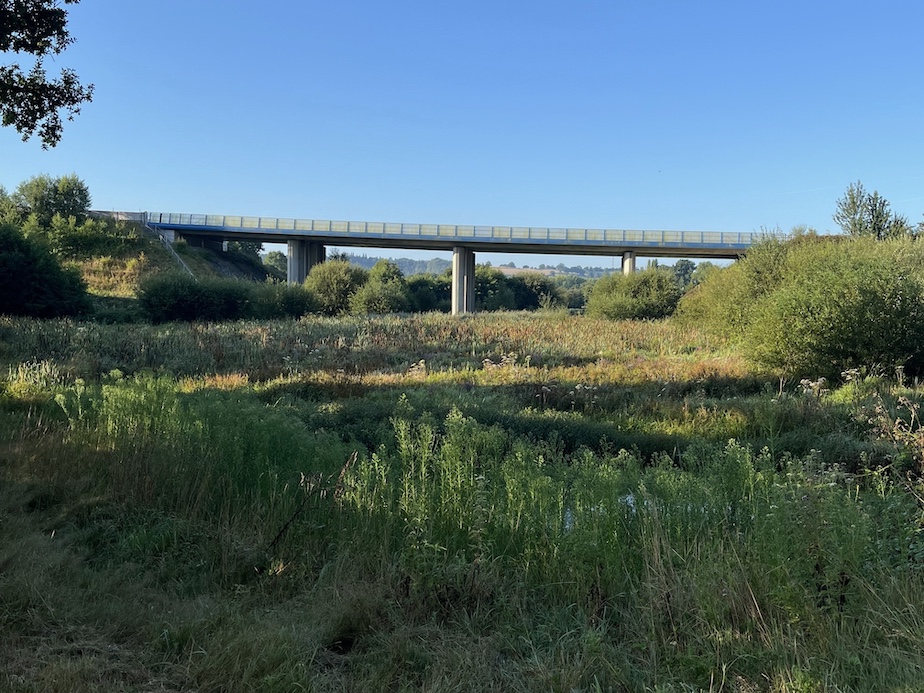 Viaduc franchissant la vallon de la Guérinette et l'ancien étang de pêche
