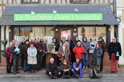 ...dans l'assiette et dans les sourires, le Cormoran en main.