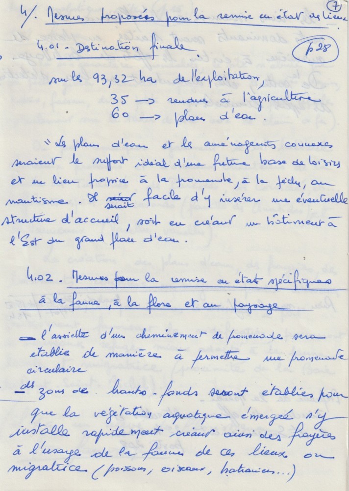 1982- notes dossier 07.jpeg (373.37 Kio) Vu 13736 fois notes page 7 où la promenade circulaire assure certainement la quiétude des éventuels oiseaux venus là...